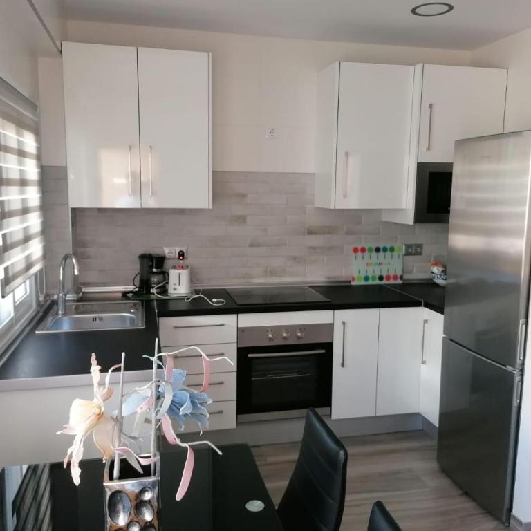 Apartamento en la playa con piscina - Apartamento de 2 dormitorios - 4