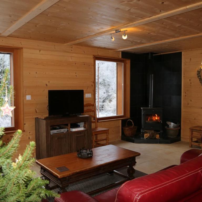 Chalet Belle Folie - Maison de Vacances - 42