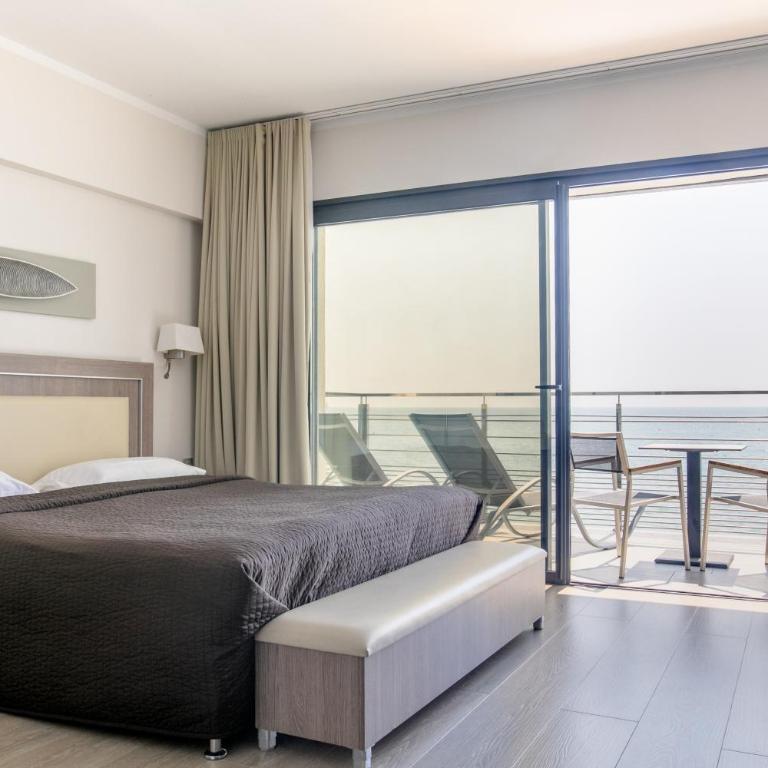Villa Azur - Chambre Double Supérieure - Vue sur Mer - 2