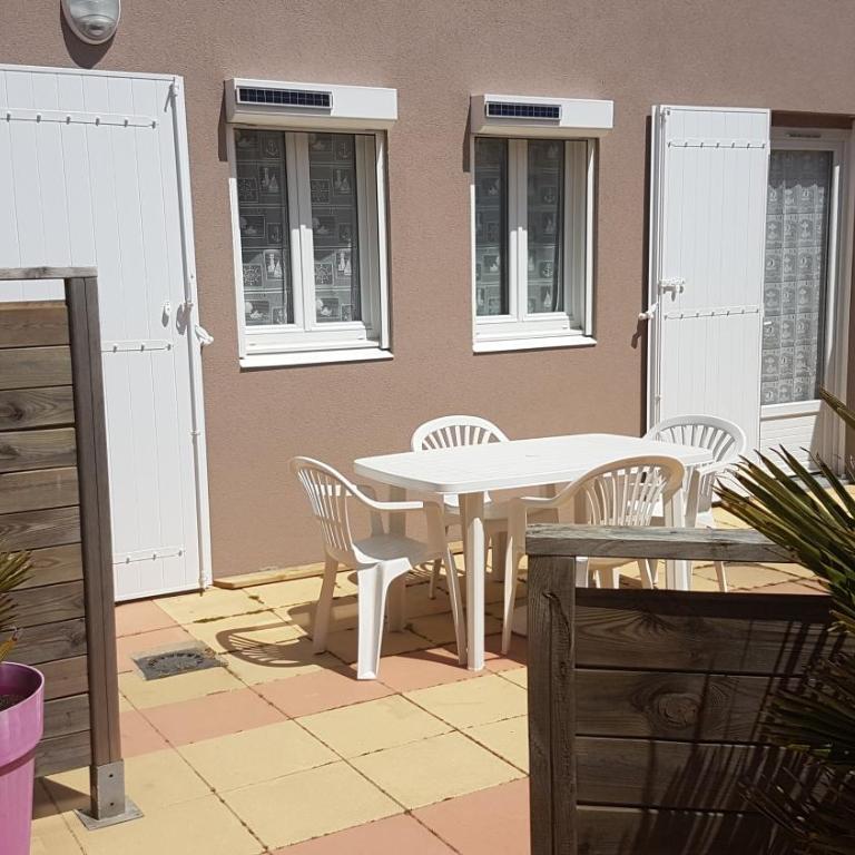 La Vigie Vacances - Appartement 1 Chambre avec Vue sur le Patio - 12