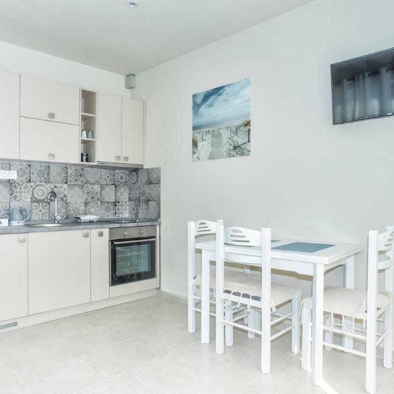 Apartments Milanović - Apartman s 1 Spavaćom Sobom i Pogledom na More - 9
