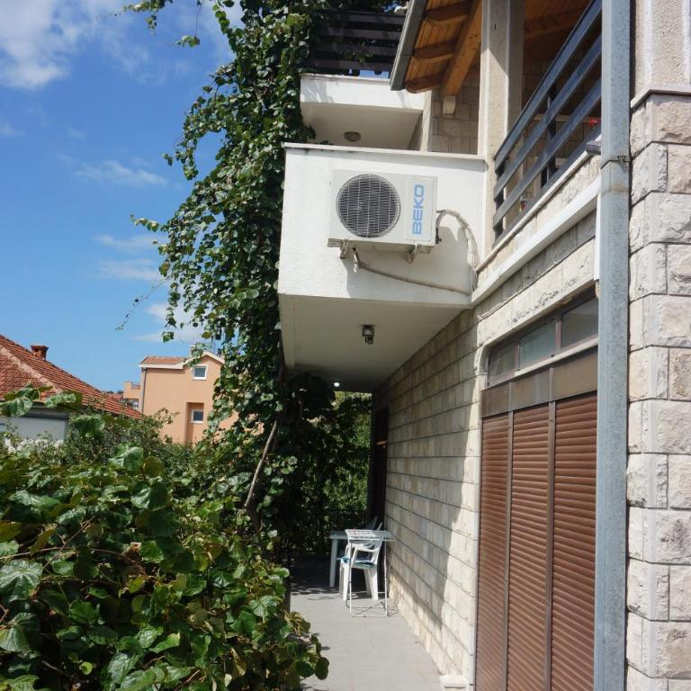 Apartments Bozic - Apartman sa Balkonom - 2