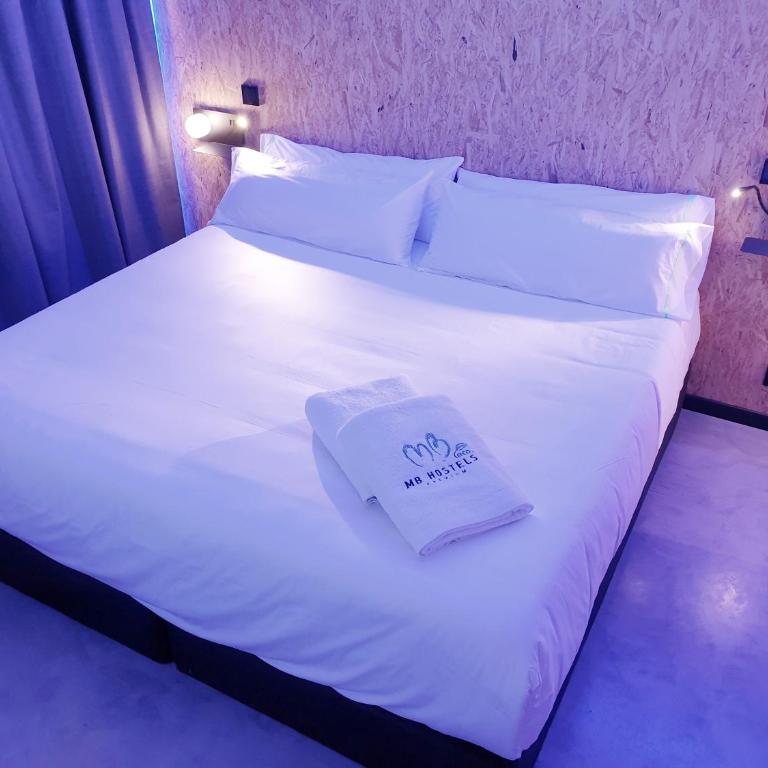 MB Hostels Premium ECO - Adults Recommended - Habitación Doble Deluxe con balcón y vistas al mar - 15