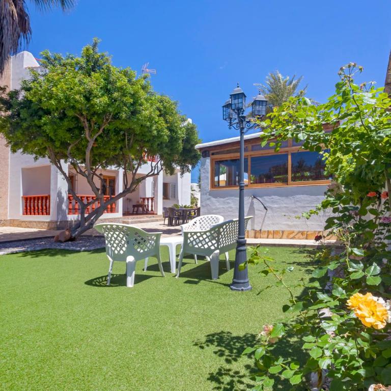 Villa in Playa D´en Bossa sleeps 9 - Villa de 6 dormitorios - 3