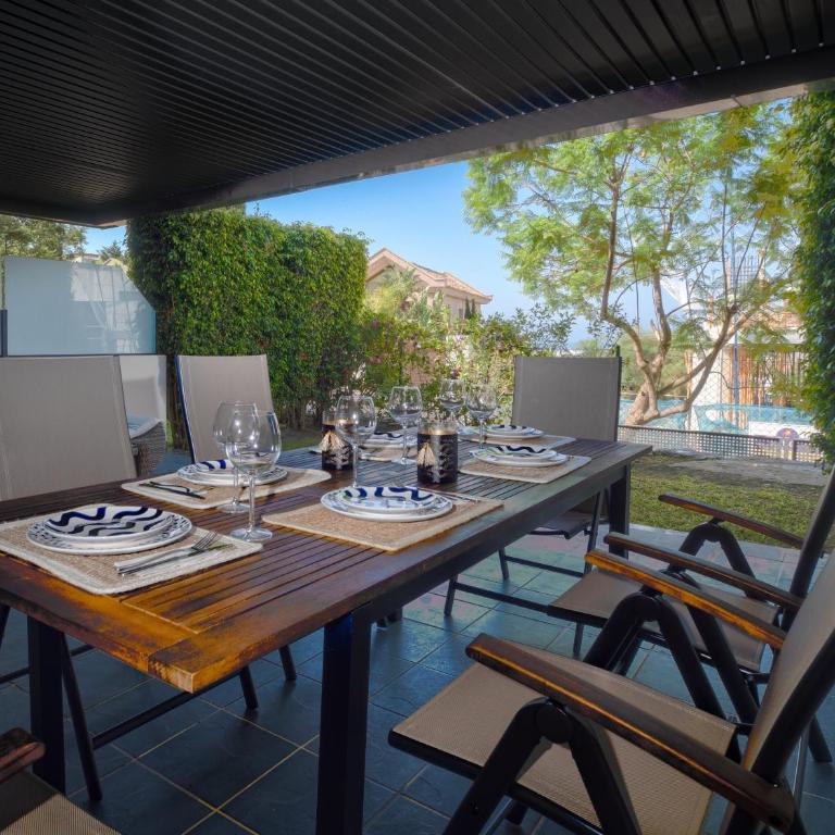 Amazing Two Bedroom Apartment in Los Flamingos, Marbella - Apartamento de 2 dormitorios - 12