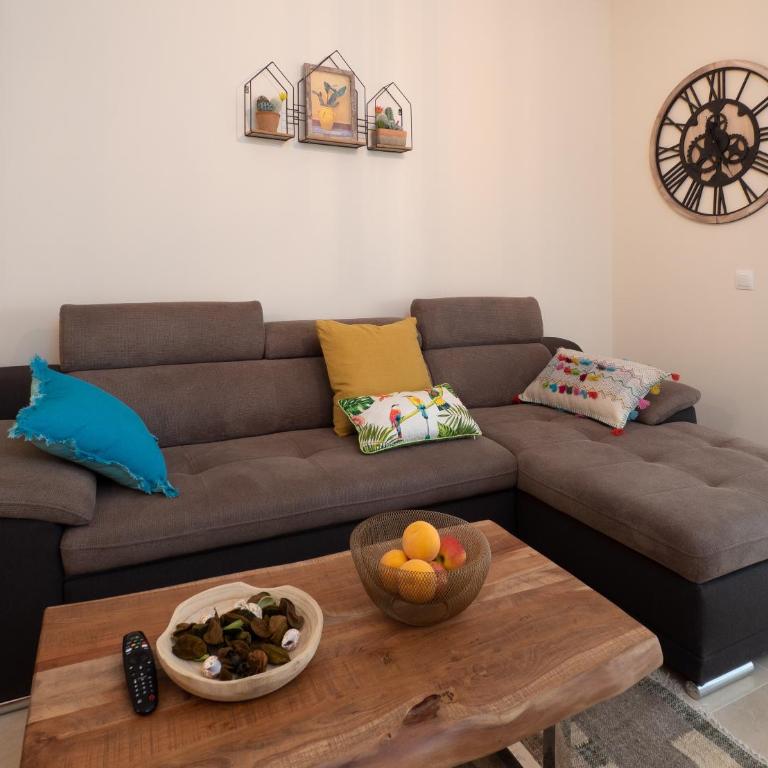 Amazing Two Bedroom Apartment in Los Flamingos, Marbella - Apartamento de 2 dormitorios - 23