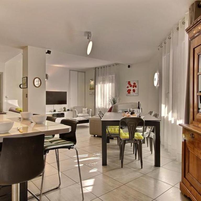 Lyon Superbe Appartement Parc Tête d'Or 95 M2 Clim Parking - Appartement - 9