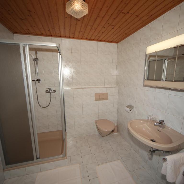 Pension Salzburger Hof - Chambre Double avec Balcon - 4
