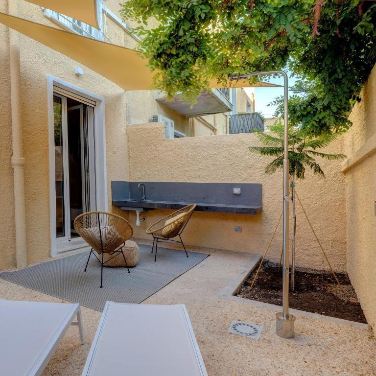 Le Palmette Suites - Camera Matrimoniale con Vasca Idromassaggio - 26