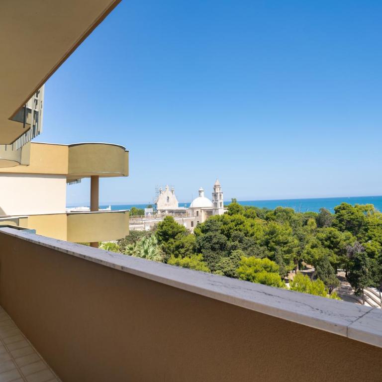 Santa Rosa luxury apartment 2 BEDROOMS 4 People private parking - Appartamento con Vista Mare - 11