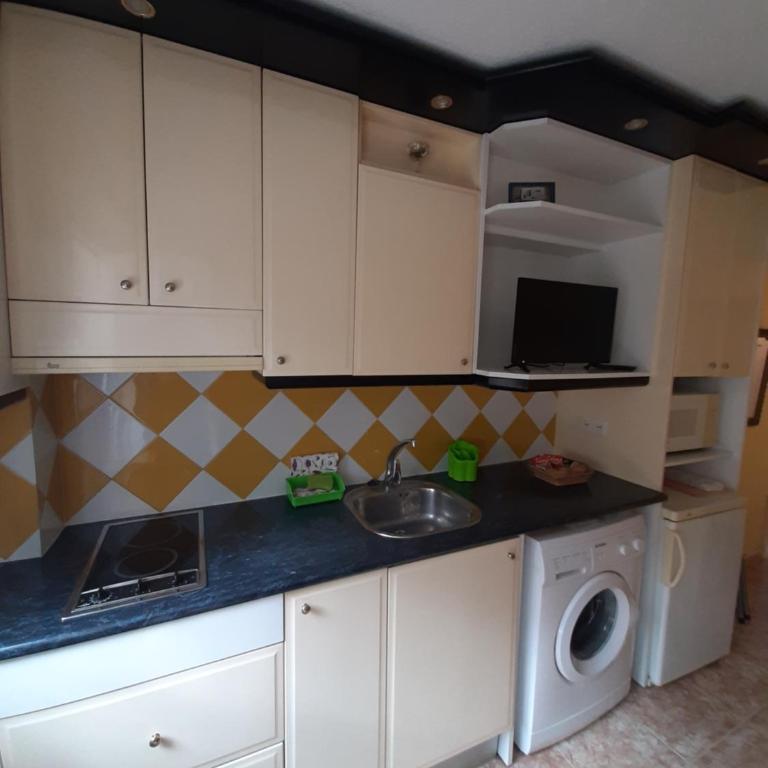 Economico apartamento 2a linea playa - Apartment - 16