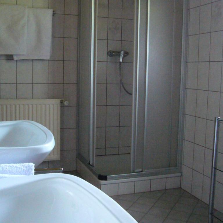 Haus Dorfblick - Double Room with Balcony - 12