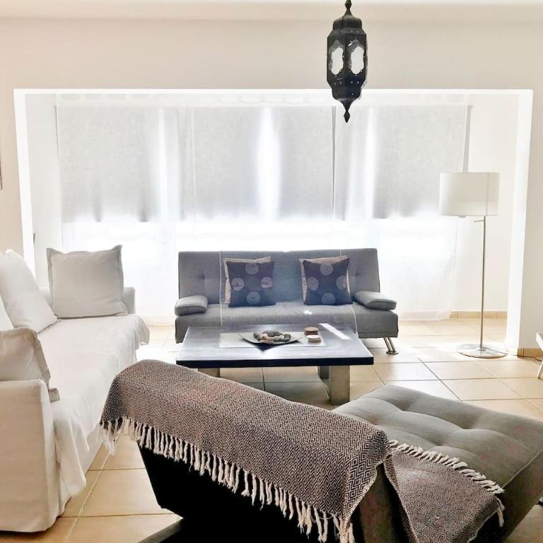 MY OCEAN HOME - Breathtaking location, Steps to the ocean, Spacious sea view, Fully Equipped and Well-Furnished with Private Entrance and High-Speed Fiber Optic Internet - Apartamento con vistas al mar - 7