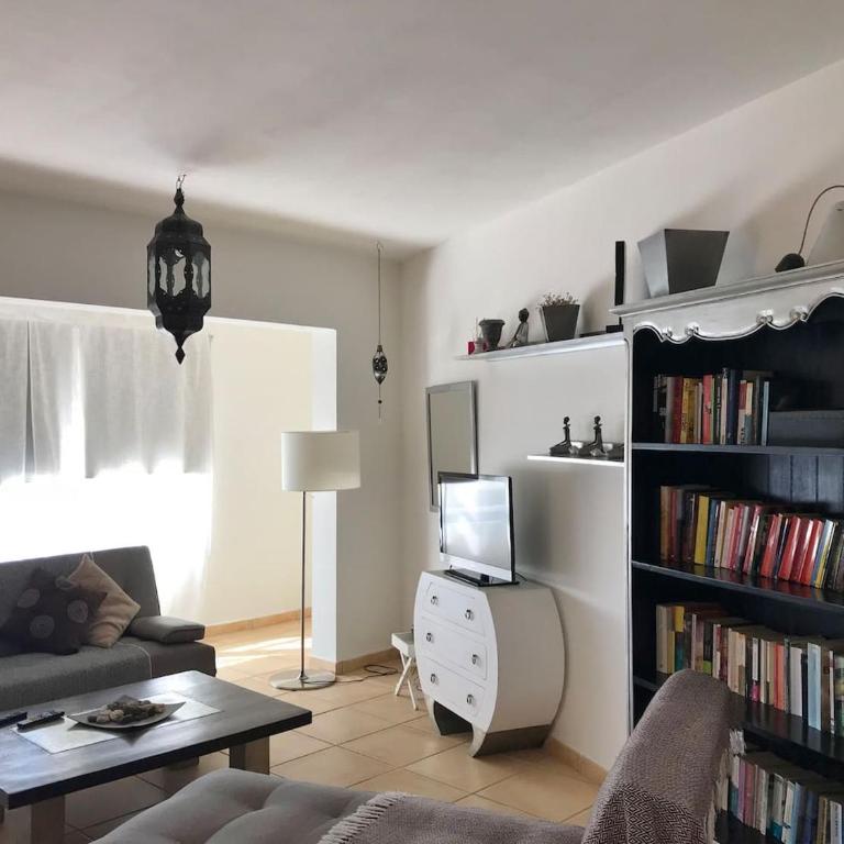 MY OCEAN HOME - Breathtaking location, Steps to the ocean, Spacious sea view, Fully Equipped and Well-Furnished with Private Entrance and High-Speed Fiber Optic Internet - Apartamento con vistas al mar - 10