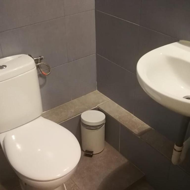 YOUTH HOSTEL - Central and Basic Drassanes - Habitación Individual con baño - 3