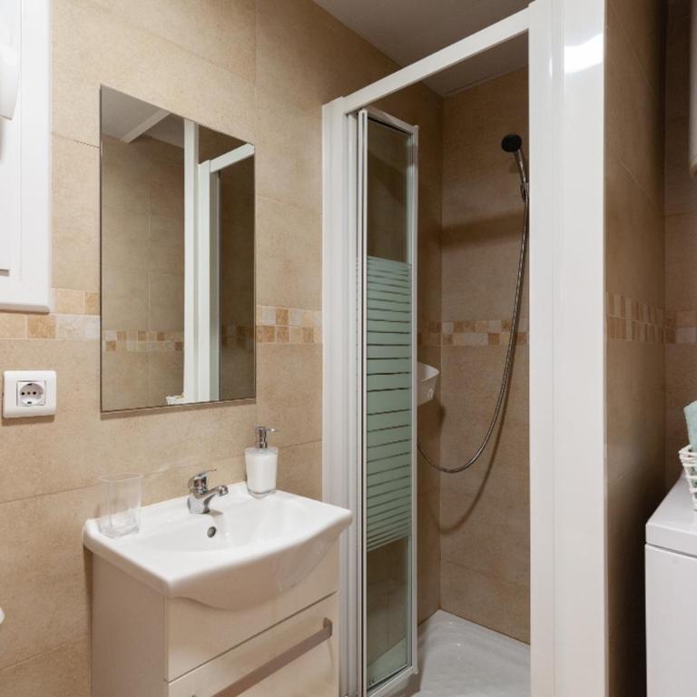 Apartamento F&P primera línea de mar. - Apartamento con balcón - 24