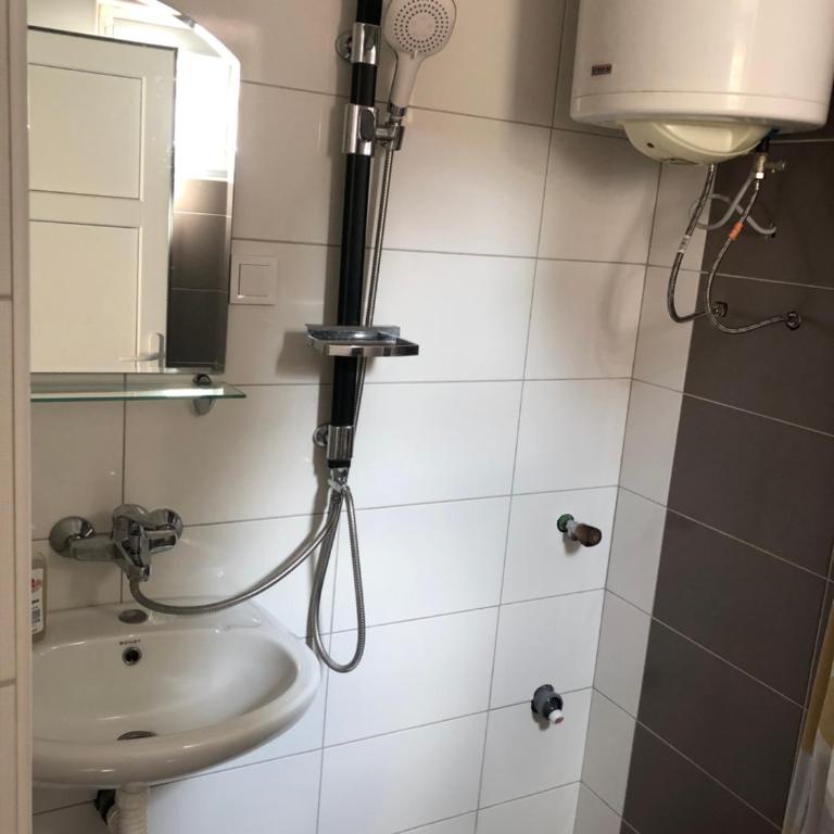 Apartments Lav Costas - Apartment with Pool View - 1