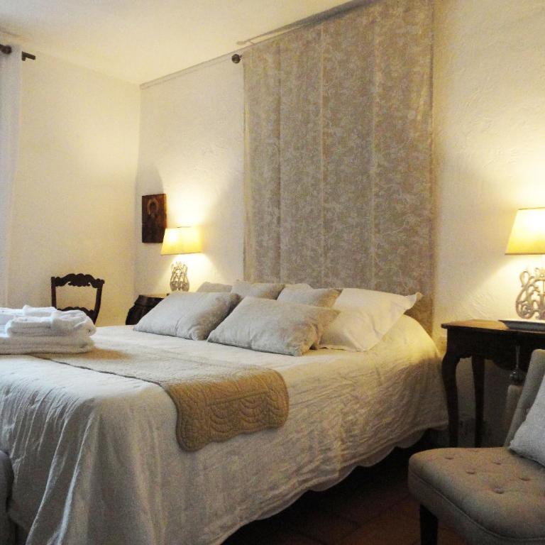La Chênaie De Gordes - Chambre Double avec Salle de Bains Privative - 4