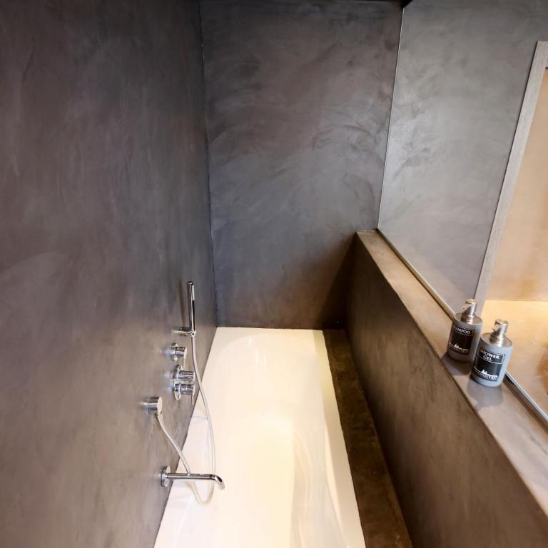 Casa Nostra Luxury Suites & Spa - Camera Matrimoniale Deluxe - 16