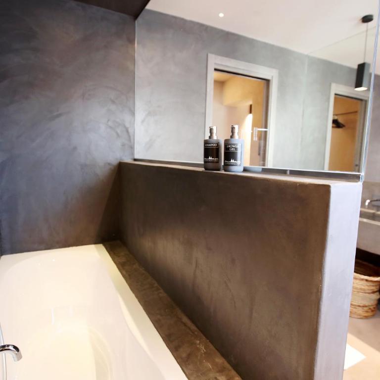 Casa Nostra Luxury Suites & Spa - Camera Matrimoniale Deluxe - 18