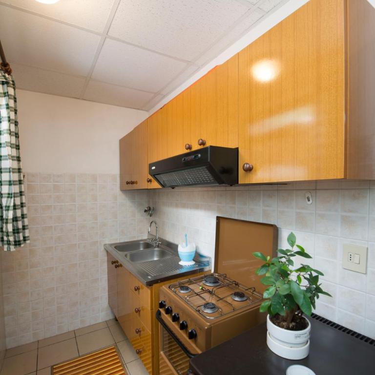 Camping La Pineta - Bungalow Standard - 3