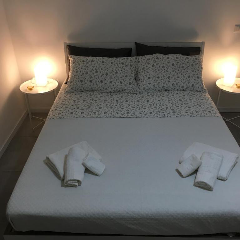 FREE FLAT - One-Bedroom Apartment - 3