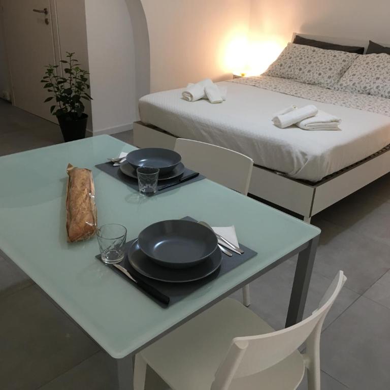 FREE FLAT - One-Bedroom Apartment - 10