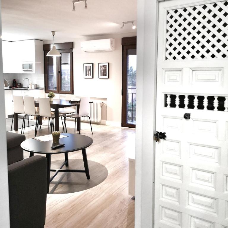 Leyenda de la Cava - Living Toledo - Apartamento con terraza - 12