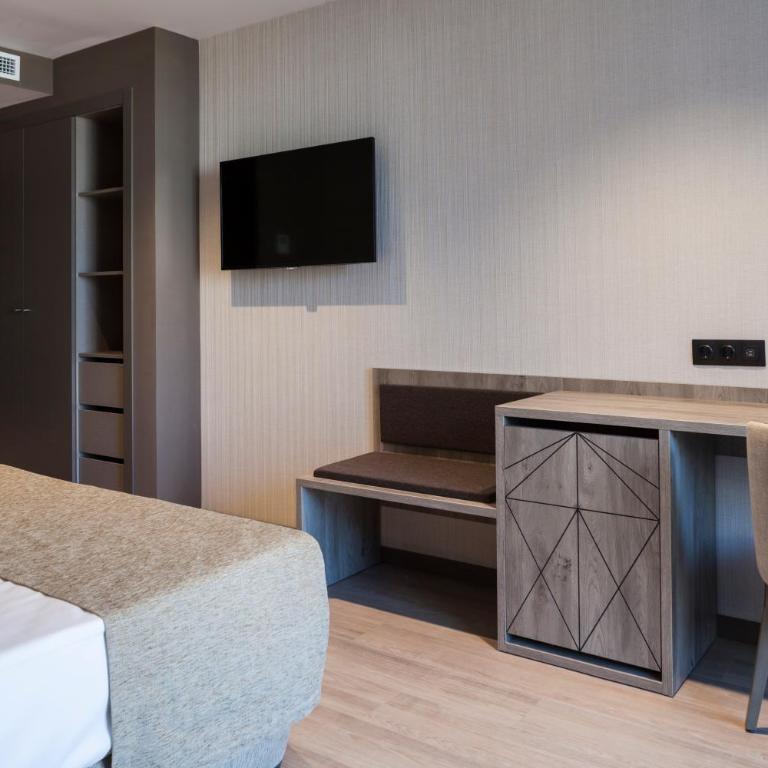 Hotel Bristol 4 Sup - Habitación Doble Superior con vistas a la ciudad - 1 o 2 camas - 4