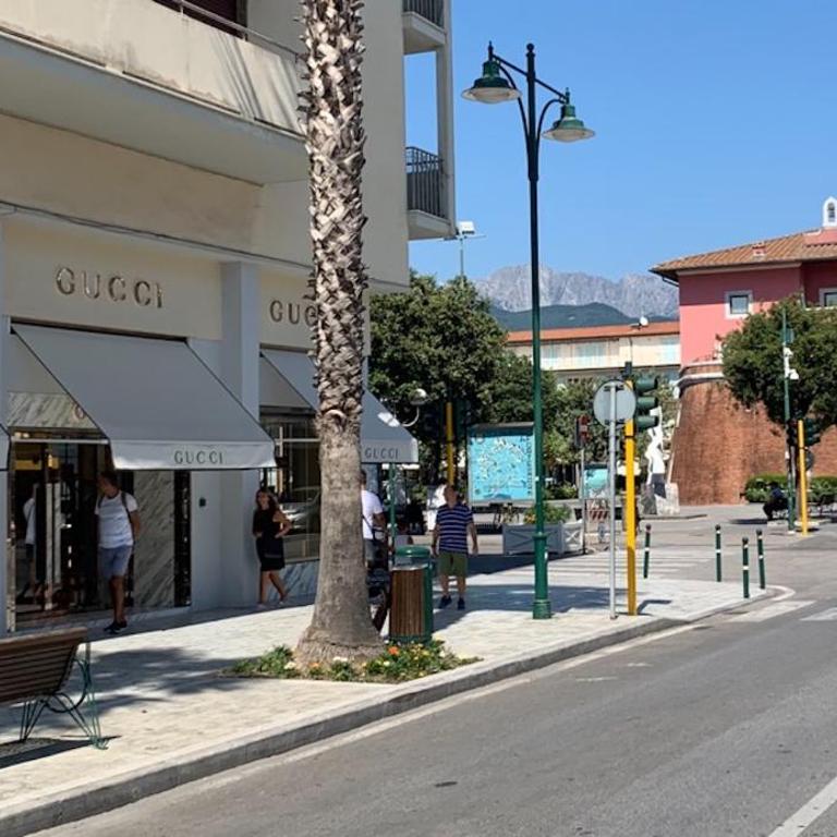 Exclusive Loft 300mt by the sea Forte dei Marmi - Villa - 33