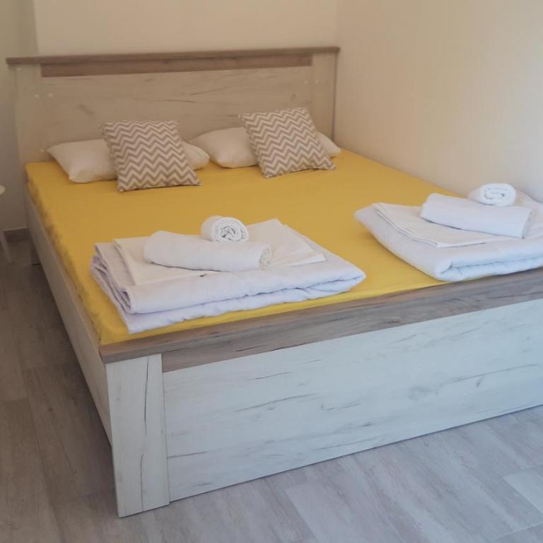 Bonaca Apartments - One-Bedroom Apartment - 10