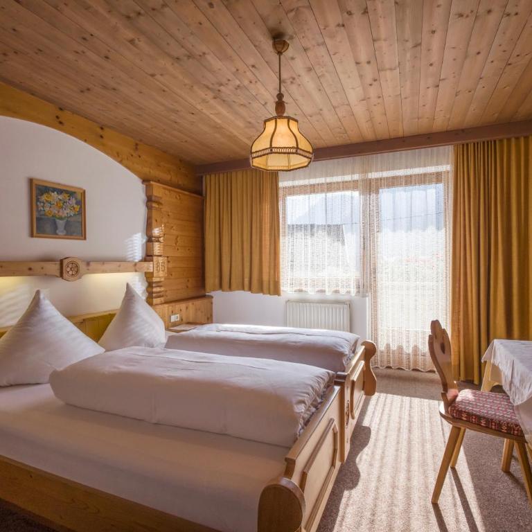Gästehaus Rauch - Doppelzimmer mit Balkon - 8