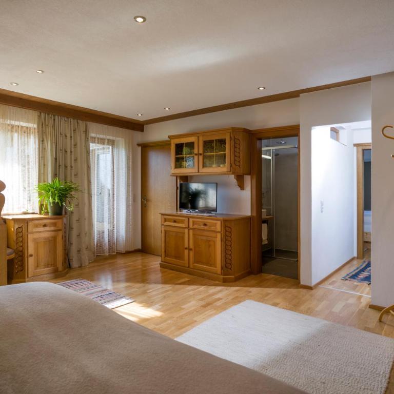 Gästehaus Rauch - Apartment mit Balkon - 3