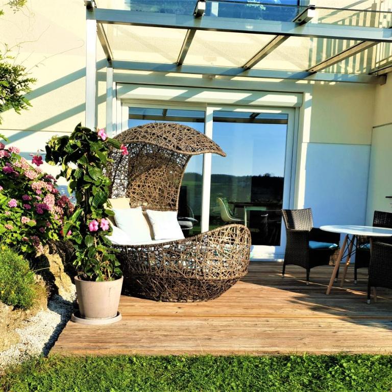 Haus am Weinberg II - Apartment mit 2 Schlafzimmern und Garten - 28