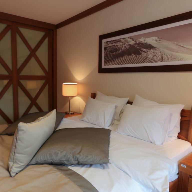 Vučko Private Apartment with balcony - Apartment with Mountain View - 26