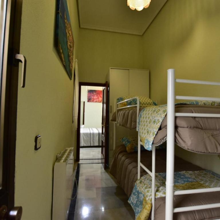 TRIANA LOS PRINCIPES - Habitación Familiar con baño privado - 6