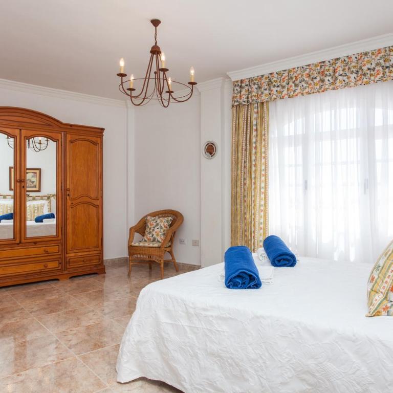Vv ORAMAS - Three-Bedroom Villa - 17