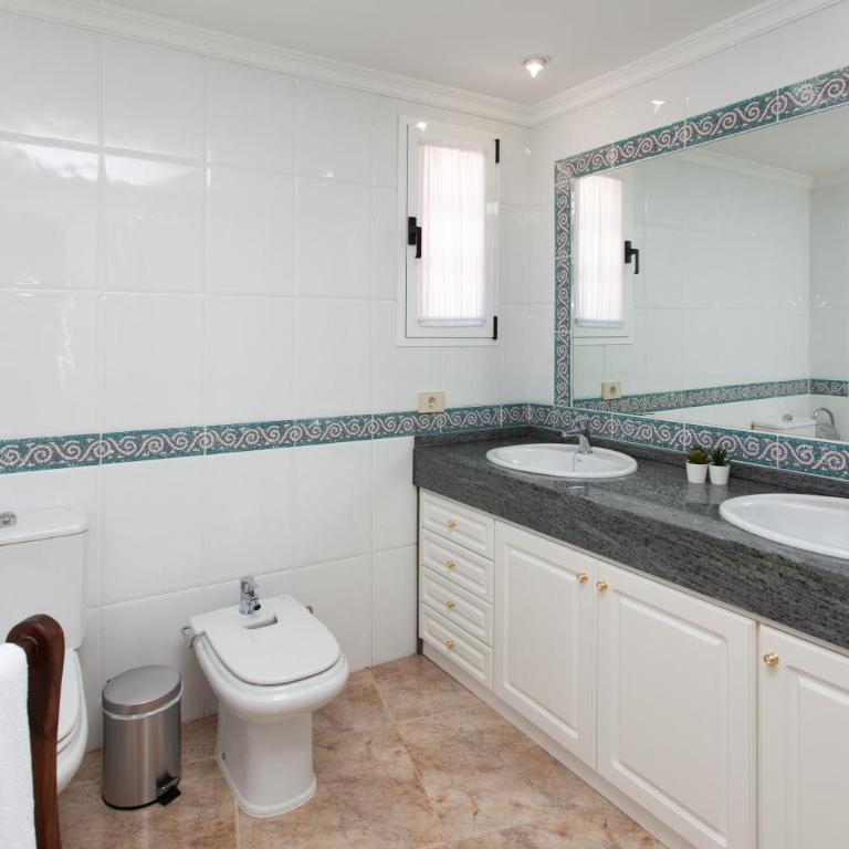 Vv ORAMAS - Three-Bedroom Villa - 23