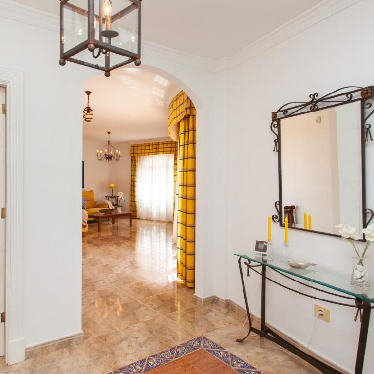 Vv ORAMAS - Three-Bedroom Villa - 28