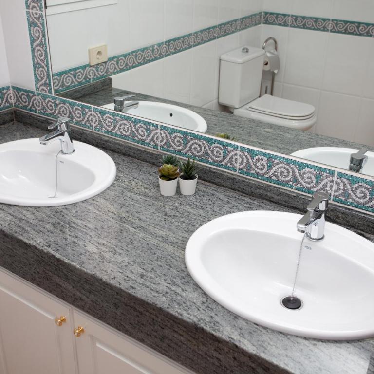 Vv ORAMAS - Three-Bedroom Villa - 25