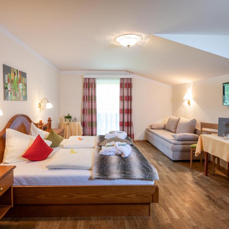 Natur & Familienhotel Der Stieglerhof - Doppelzimmer mit Balkon - 2