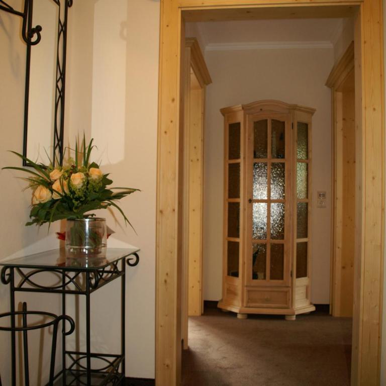 Pension Heidi - Apartment mit 2 Schlafzimmern und Balkon - 4