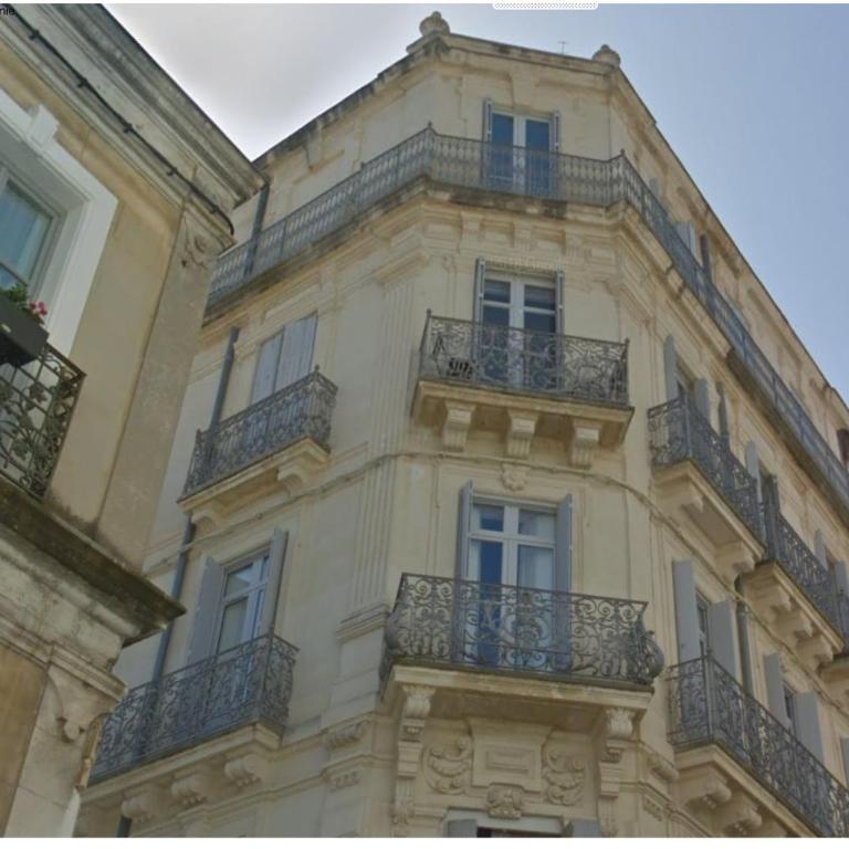 Les 7 balcons, Comédie-Corum-Gare, Parking, Spacieux Lumineux Haussmannien - Superior Apartment - 4