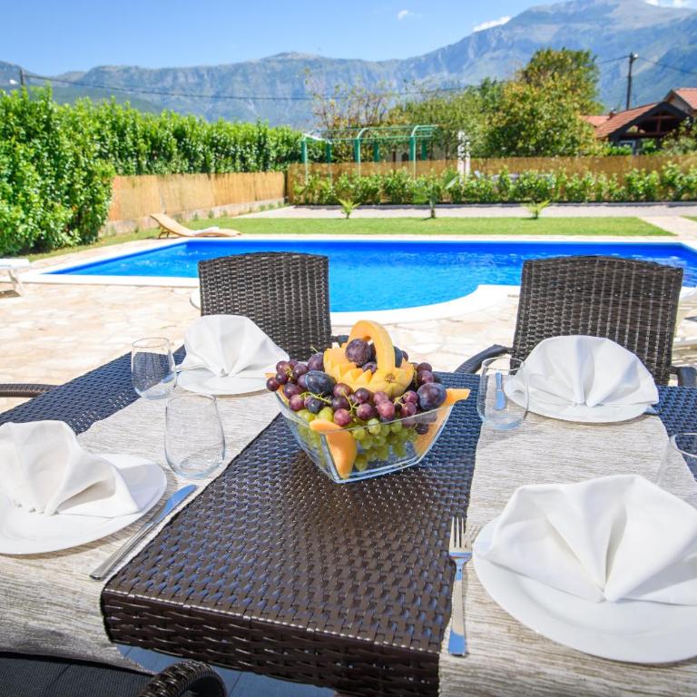 Villa Mirna - Two-Bedroom House - 7