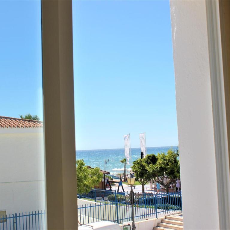 Hotel Cabello - Habitación Doble con vistas al mar - 2 camas - 24