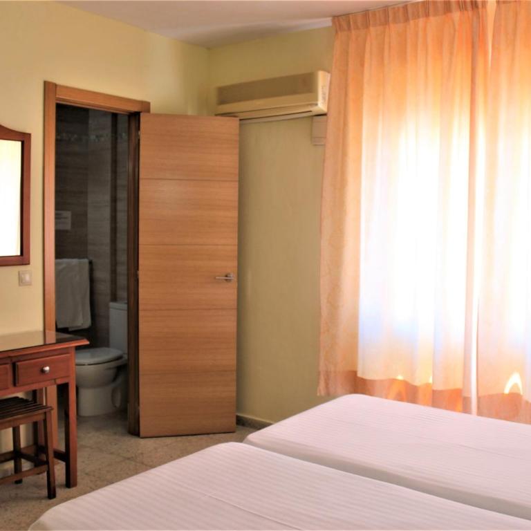 Hotel Cabello - Habitación Doble Estándar - 2 camas - 3