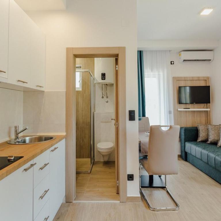 Apartmani Beko - Studio with Terrace - 6