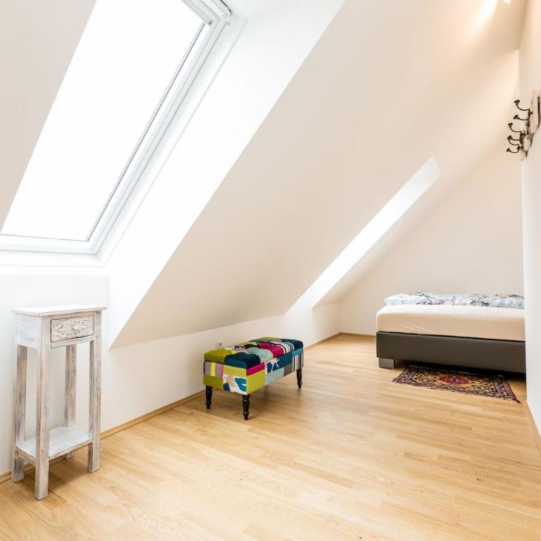 Große Dachgeschosswohnung im Herzen von Graz - Apartment - auf 2 Etagen - 10