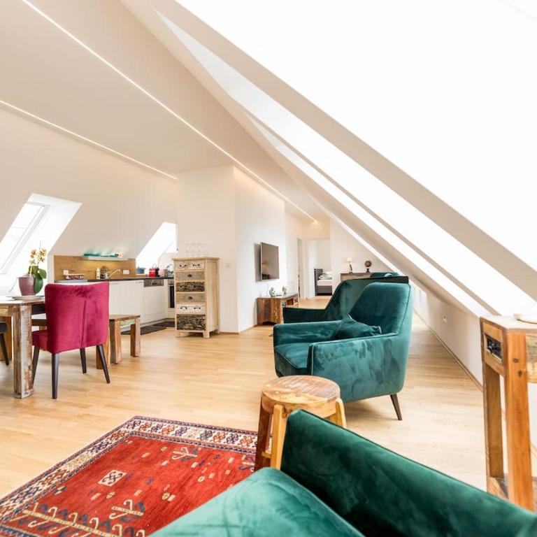 Große Dachgeschosswohnung im Herzen von Graz - Apartment - auf 2 Etagen - 1