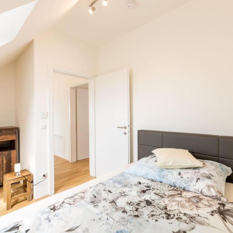Große Dachgeschosswohnung im Herzen von Graz - Apartment - auf 2 Etagen - 17